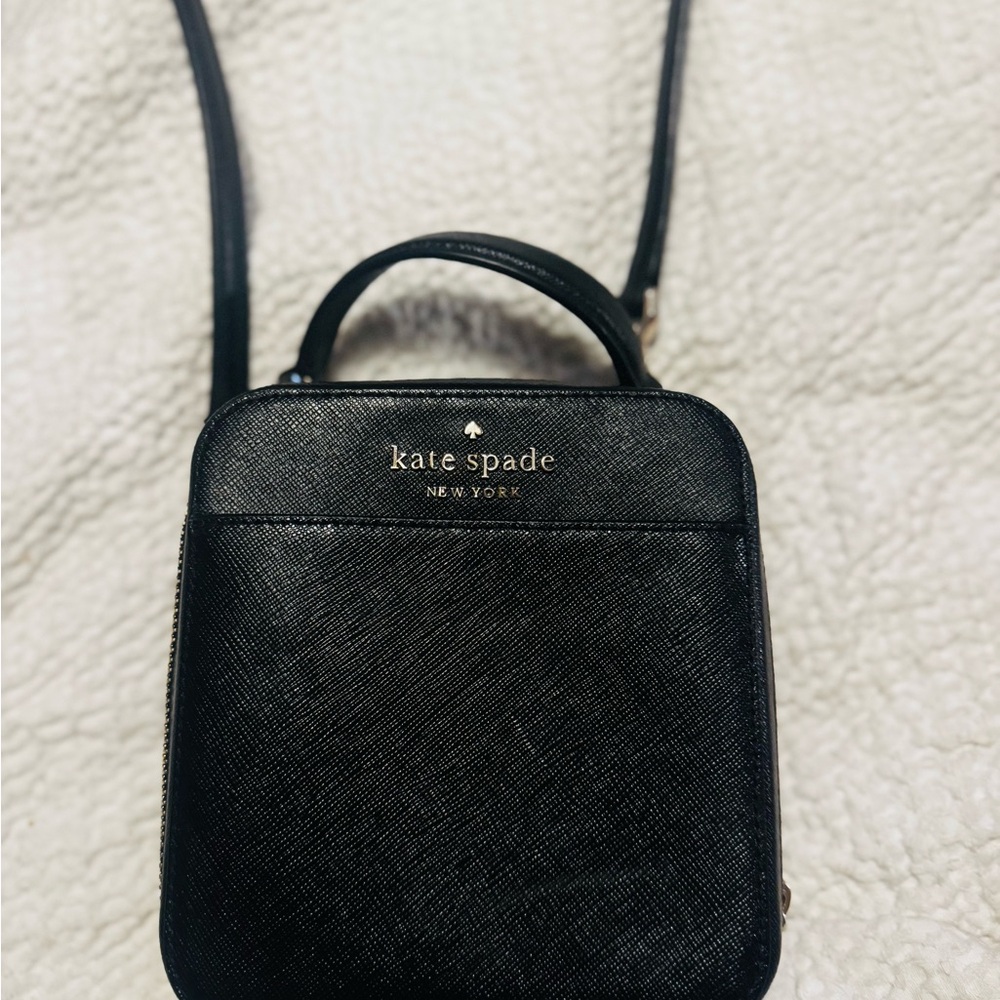 Kate Spade Leather Daisy Vanity Crossbody WKR000312